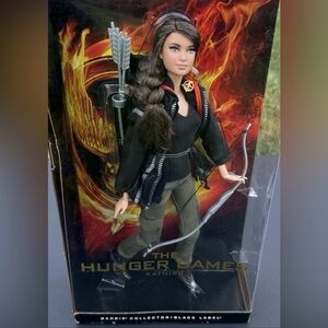2012 The Hunger Games Katniss Doll Barbie Collector Black Label #W3320 NRFB